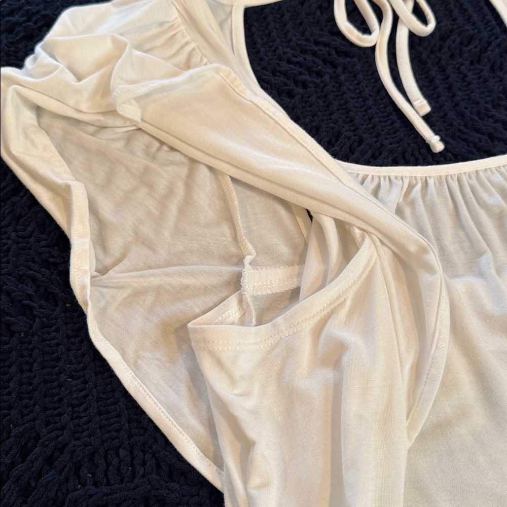 Gap flutter sleeve white women’s top size medium - Picture 4 of 9